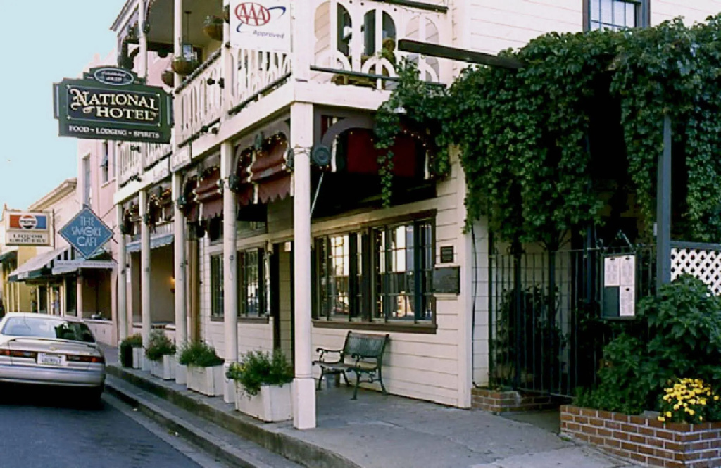 Historic National Hotel
