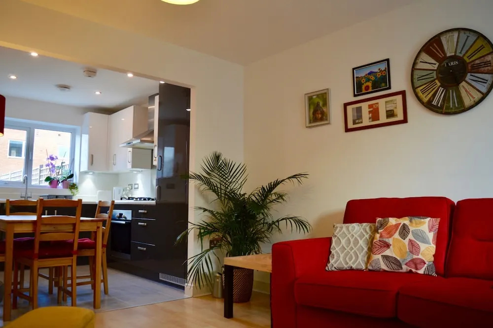 2 Bedroom House in City Centre
