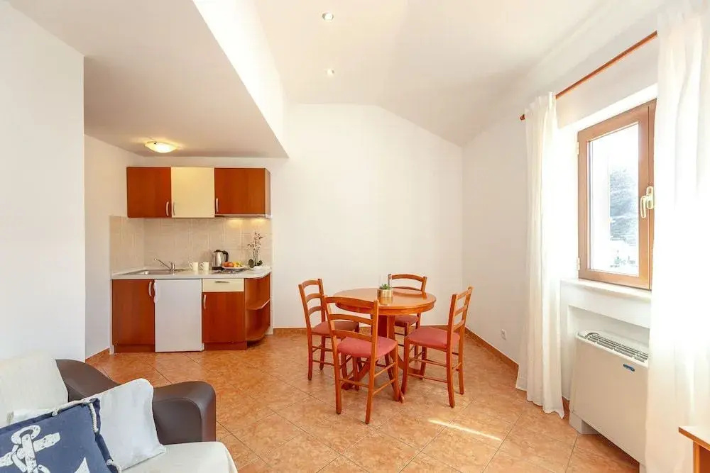 Apartments Mondo
