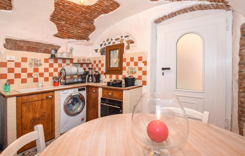Beautiful Apartment in Celle Ligure With Wifi and 1 Bedrooms