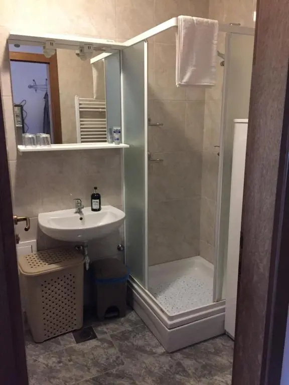 Studio apartman Lara ***