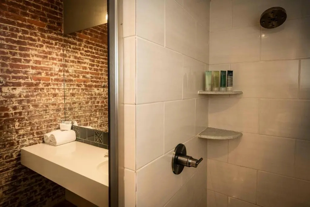 Hotel Broad Ripple