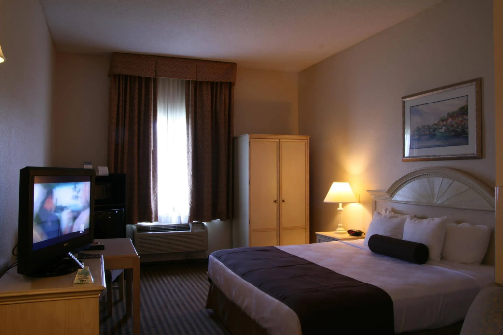The Windstar Hotel - Emerald Isle, Swansboro