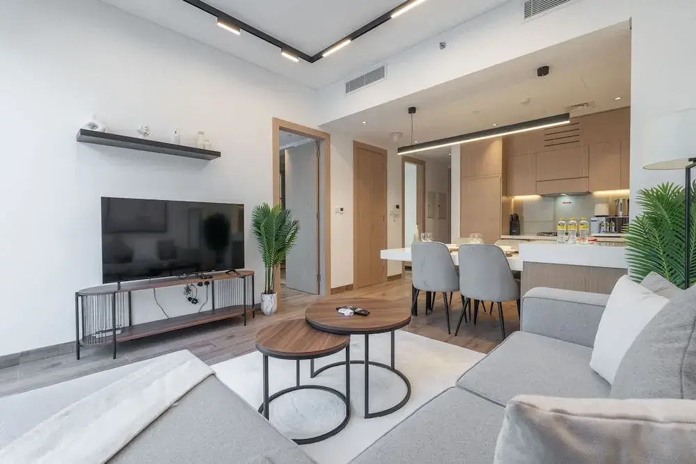 StayShort - Stylish, Minimalist 2-Bedroom in Jumeirah Village Circle