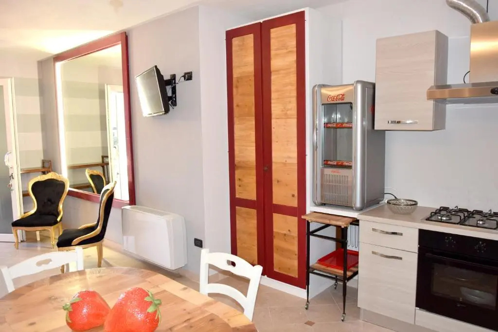 2 bedrooms appartement with enclosed garden and wifi at Romano D'ezzelino