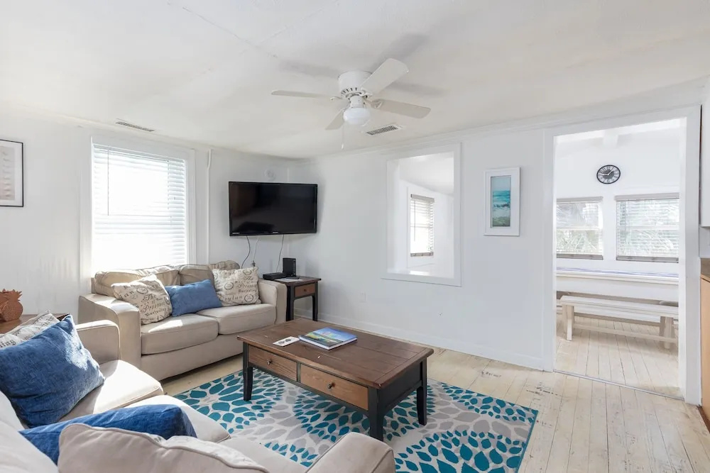 Ahh Folly Beach Vacation Rental - the edge of America! home