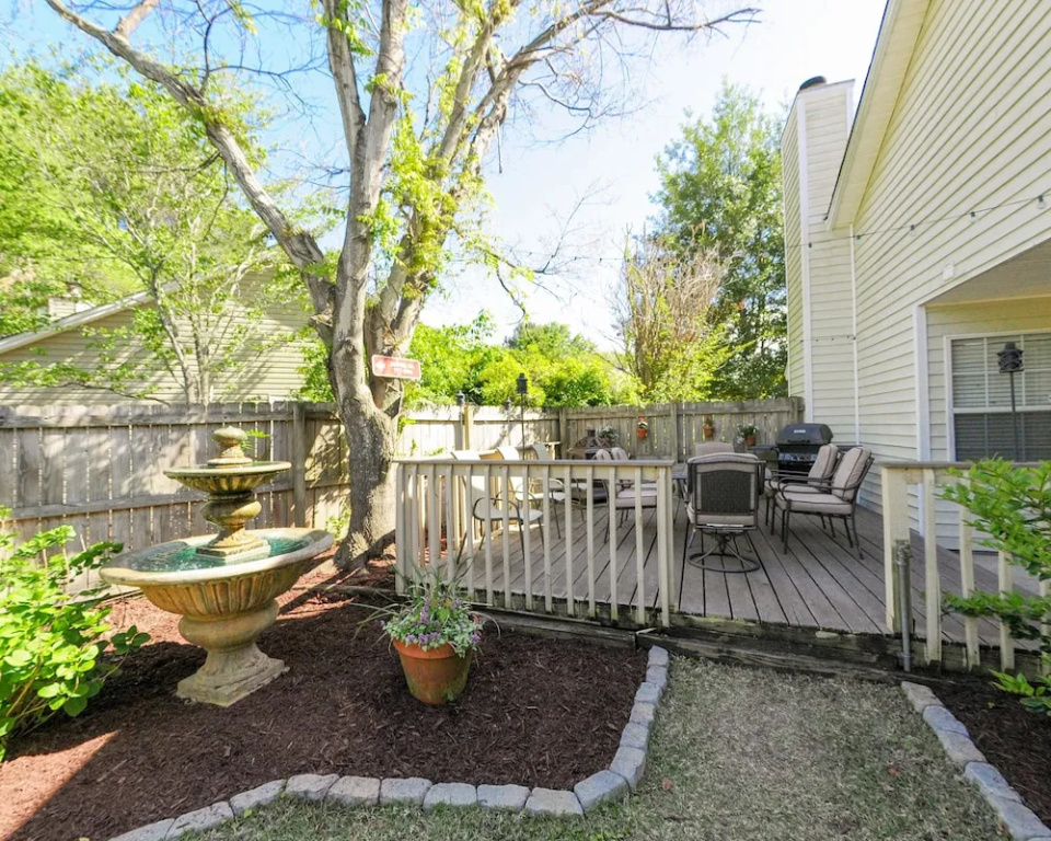 Family Home W/ Deck & Fenced Yard - Near Beach! Home