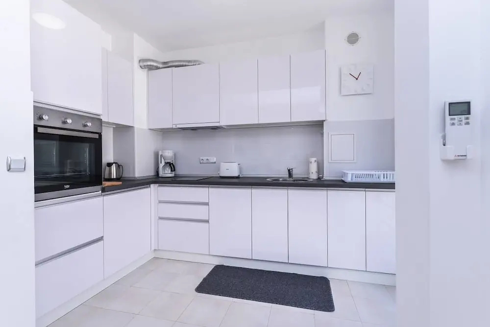 FM Deluxe 1-BDR Apartment - Cinecitta