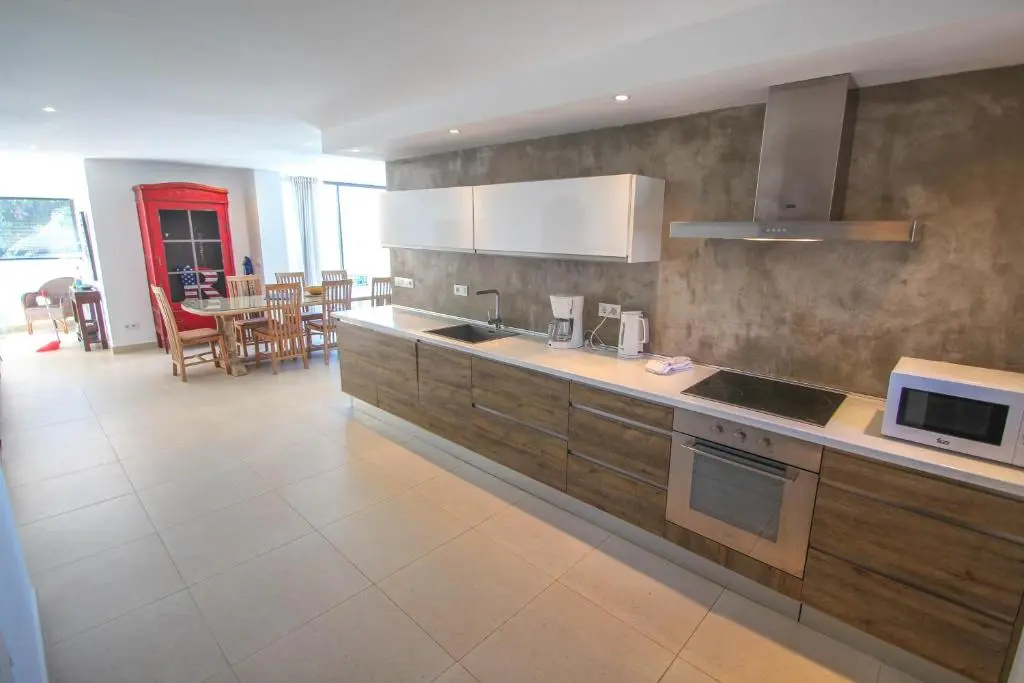 Laja - panoramic hillside holiday house in Moraira