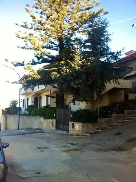 2 bedrooms house with sea view enclosed garden and wifi at Ribera 5 km away from the beach
