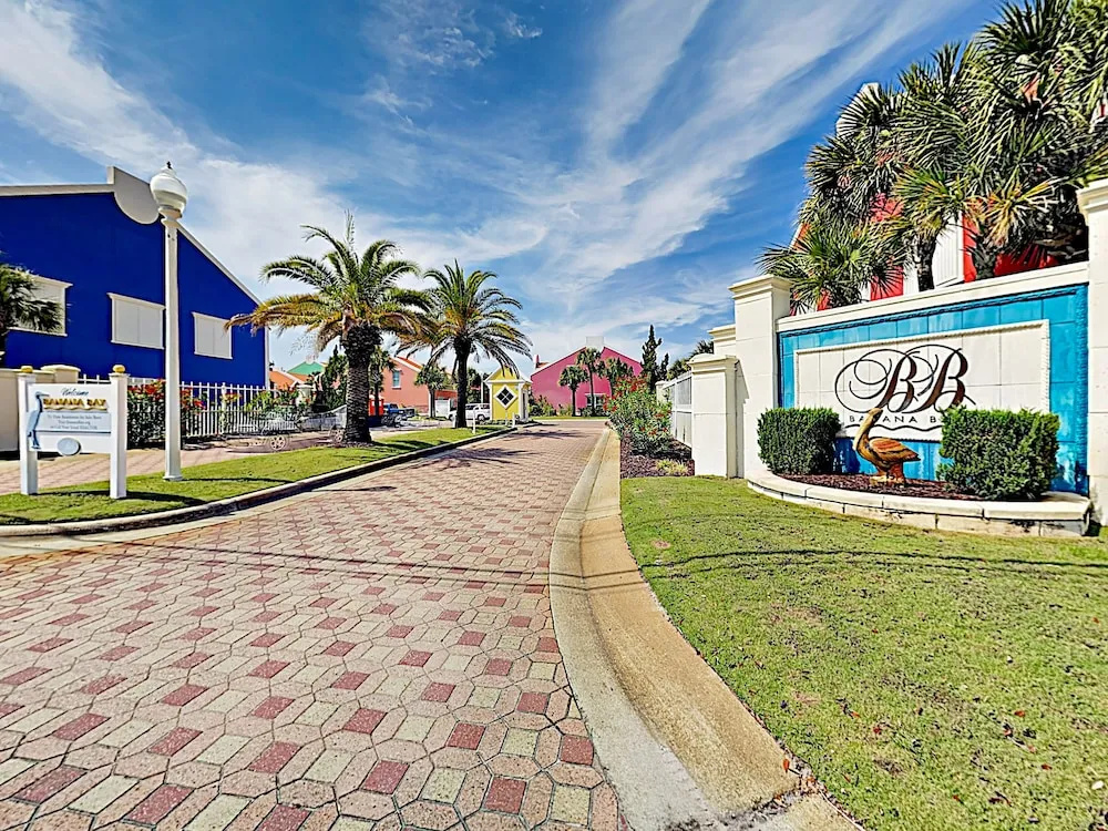 Spacious Banana Bay Townhome W/ Pool & Beach 3 Bedroom Condo