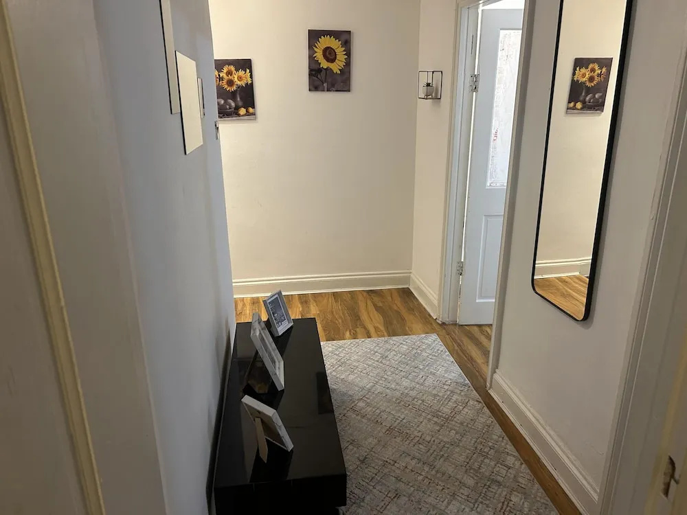 Private Family Flat Near Paddington and Royal Oak