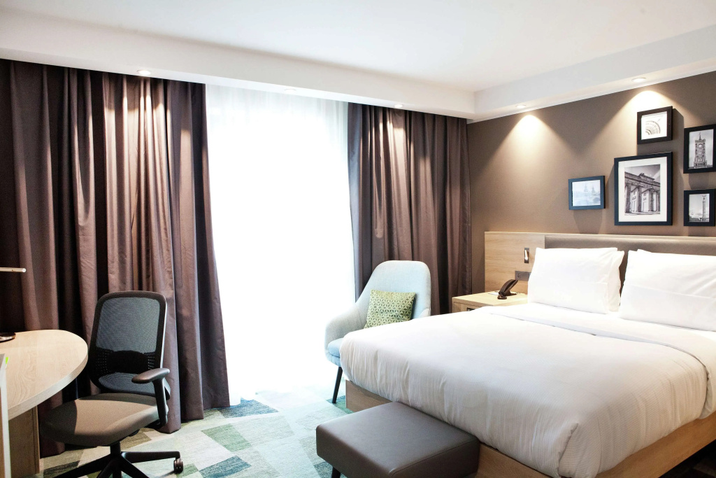 Hampton By Hilton Berlin City East Side Gallery