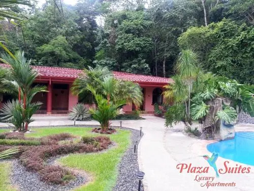 Plaza Suites