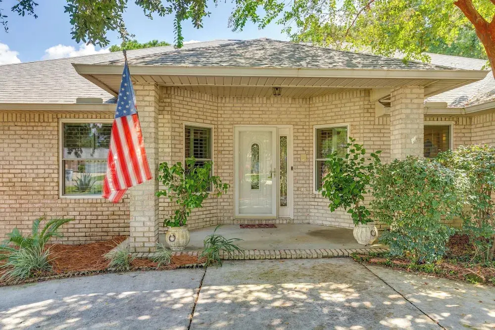 4 Mi to Beach: Family-friendly Home in Navarre
