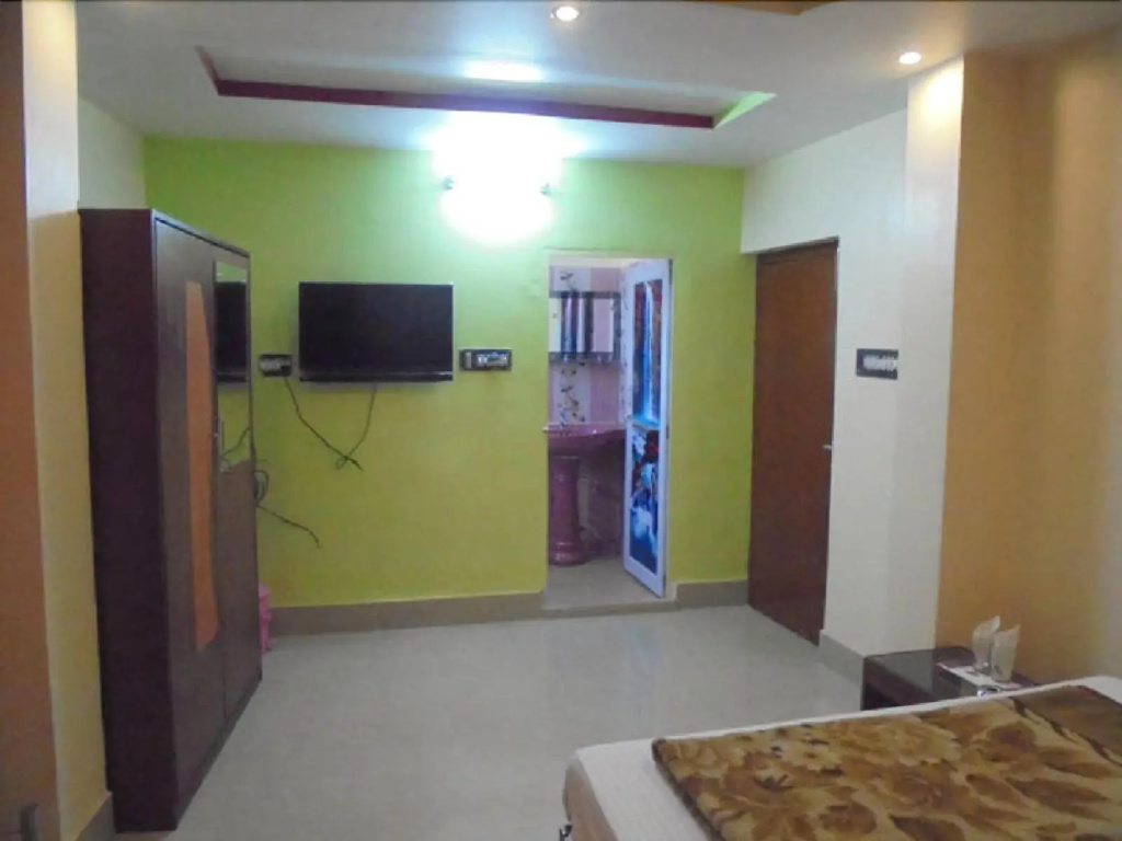 Sheelas Guest House & Restaurant