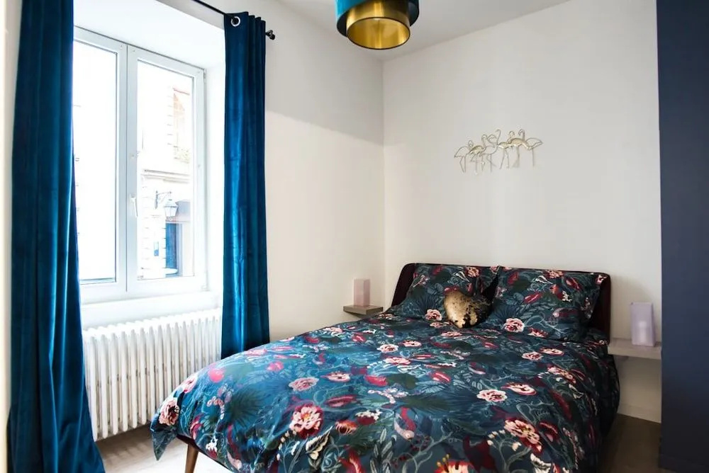 Théâtre Sinne Luxury Apartment