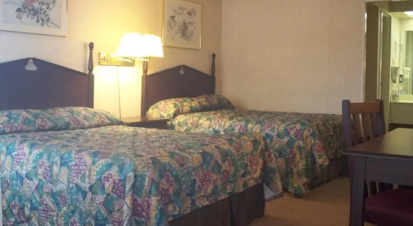 The Highlander Lodge Danville