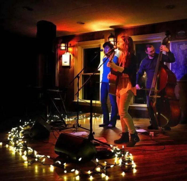 Lanes Privateer Inn