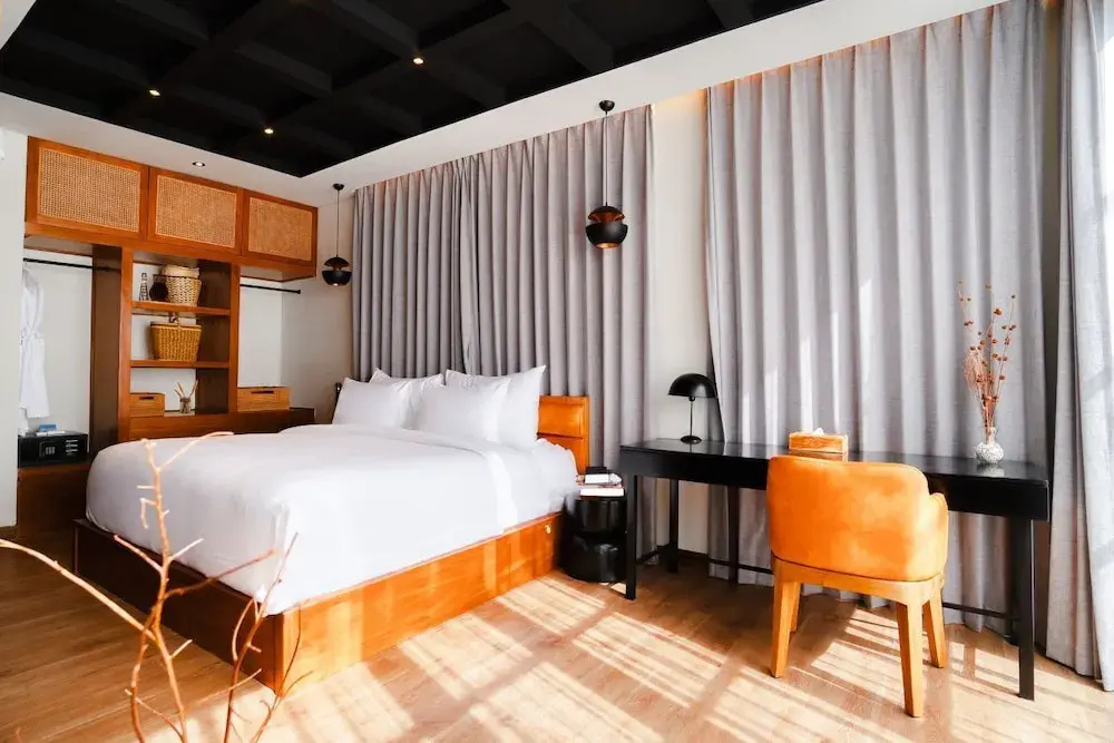 Secana Beachtown Resort & Villas