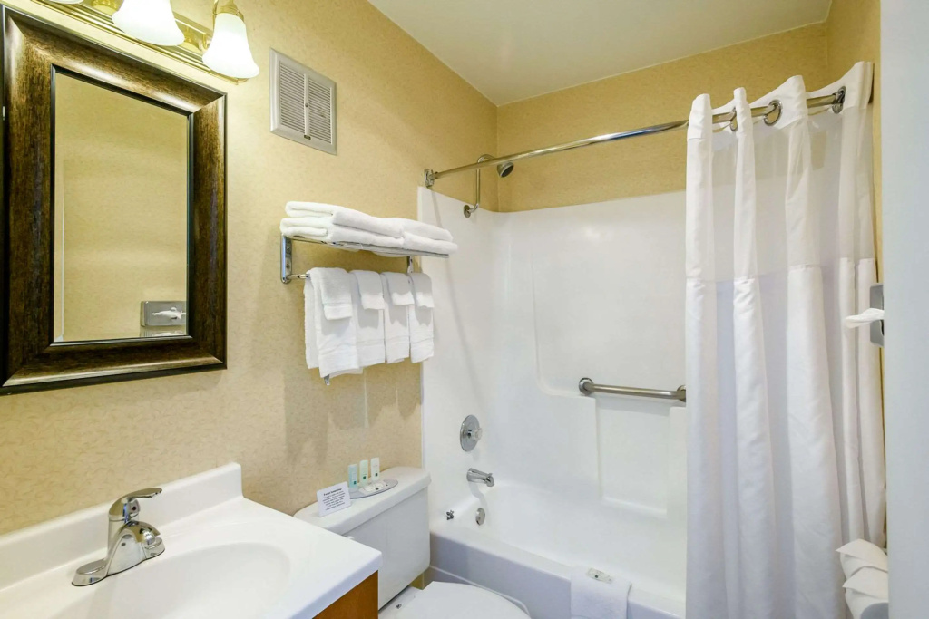Quality Inn Redding near I-5