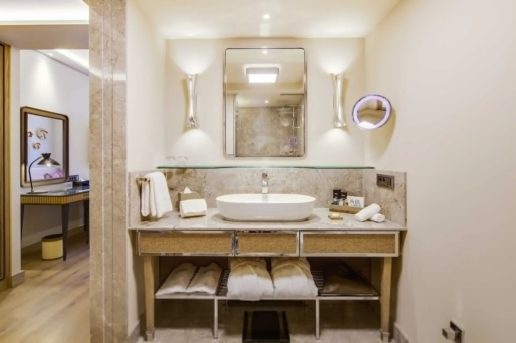 Отель Divan Bodrum
