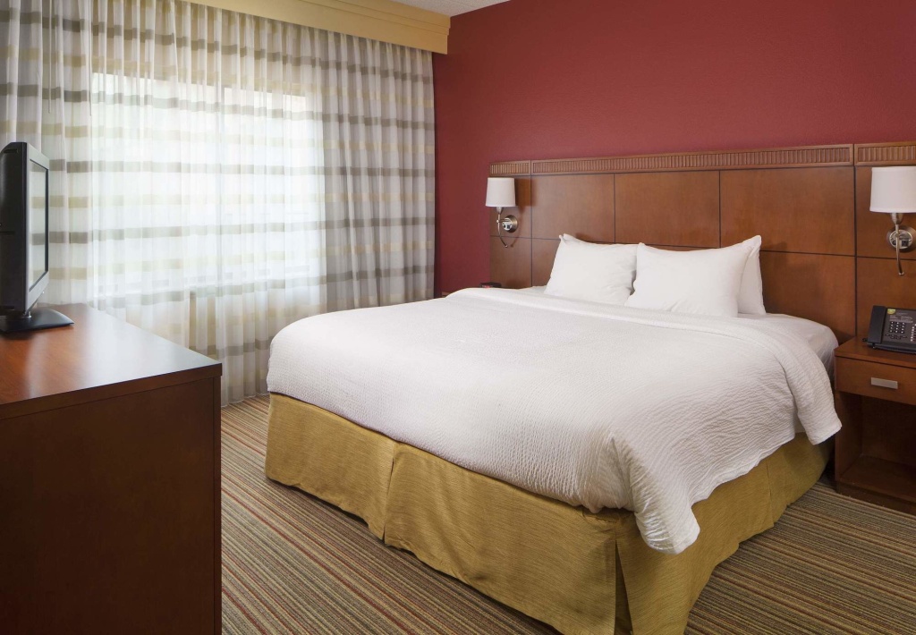 Courtyard by Marriott Greensboro