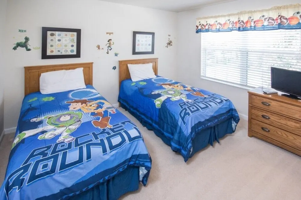 Bella 6 Bedroom Home