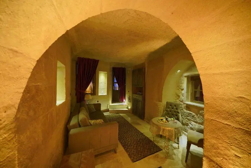 Takaev Cave House