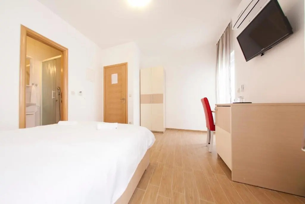 Villa Klara Guest House