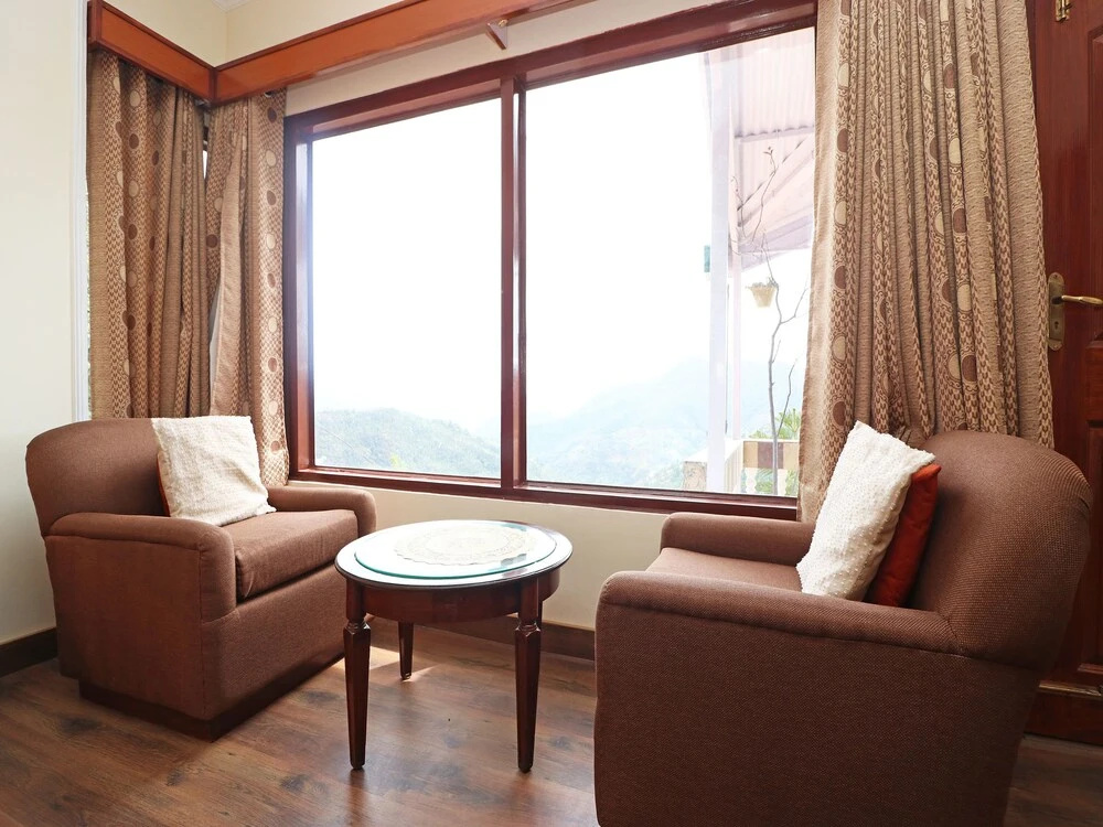 OYO 13608 Home Grand View Suite Shoghi