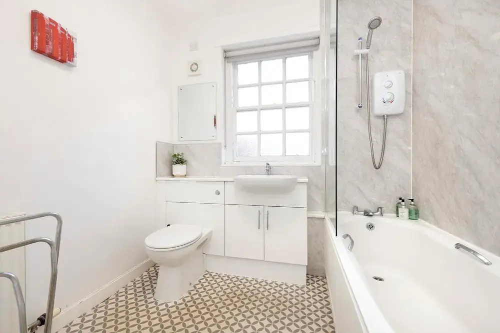 Charming City Apartment on Royal Mile