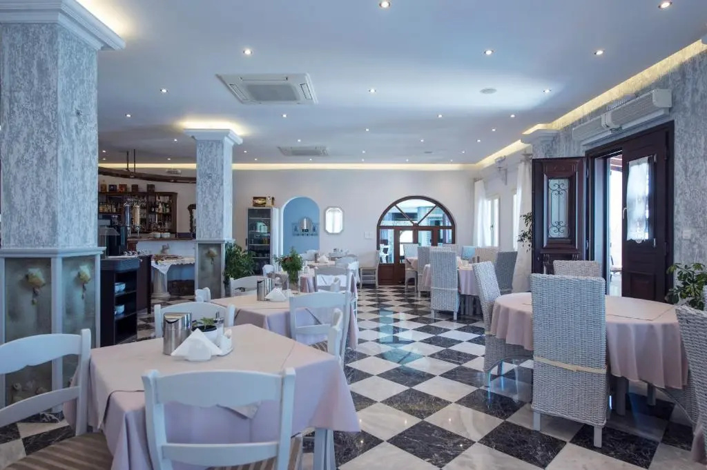 Contaratos Beach Hotel
