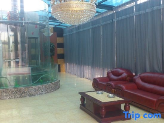 Shanghai Yiyan Business Hotel (Qingpu Industrial Park)