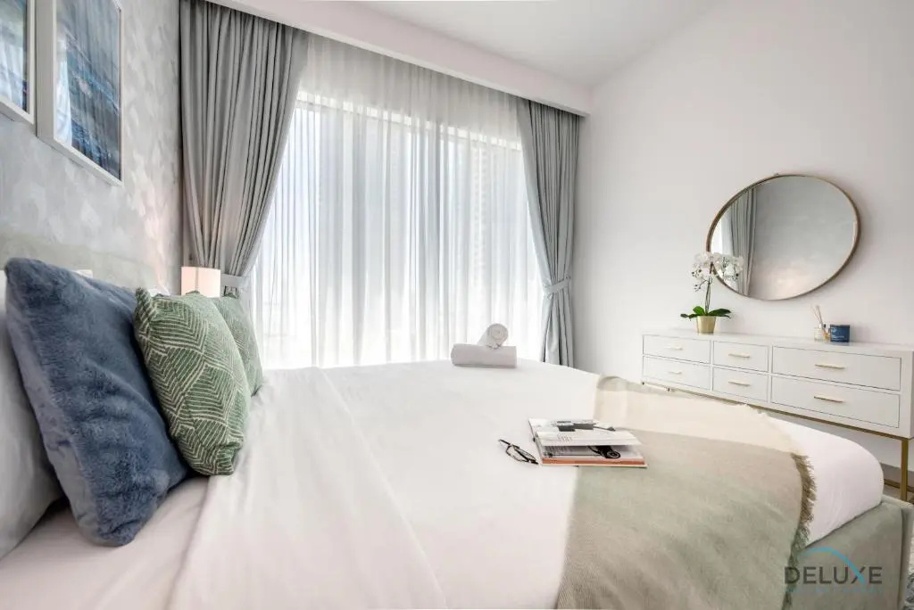 Surreal 2 BR Apartment at Creek Horizon Tower 1 by Deluxe Holiday Homes