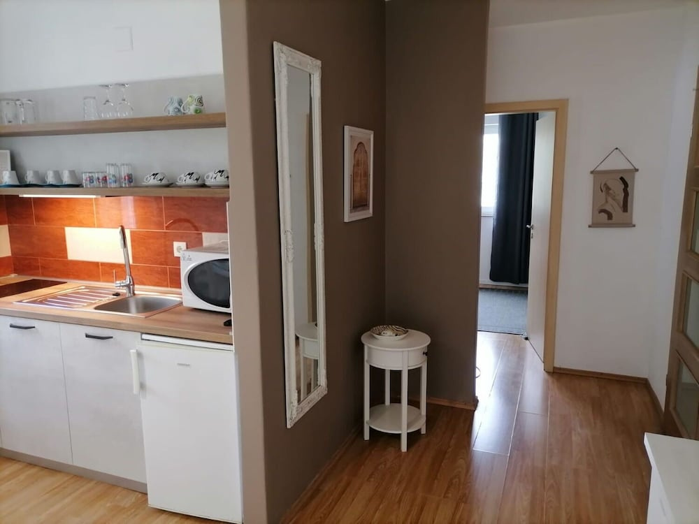 Apartments Dora 2