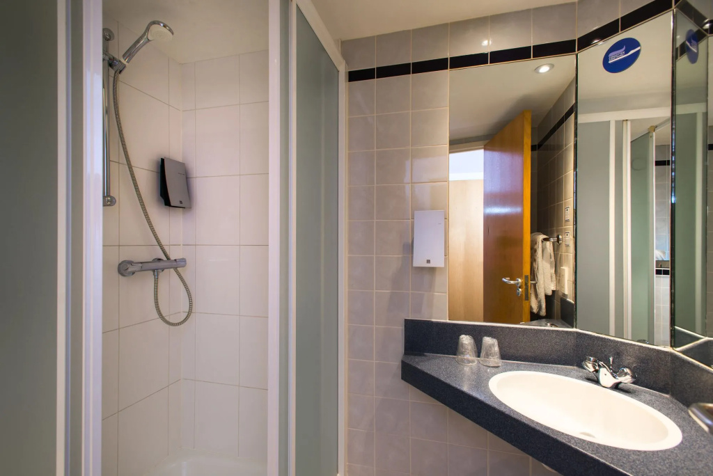 Holiday Inn Express Burton Upon Trent by IHG