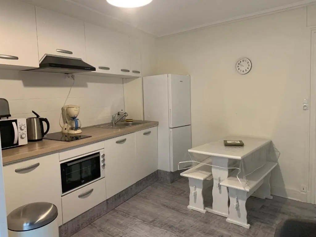 Appartement 4 personnes, 1 chambre, terrasse, Wifi, proche du centre