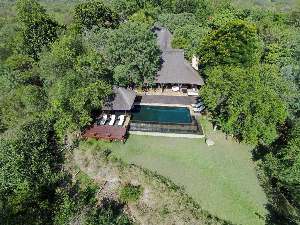 Khaya Ndlovu Safari Manor