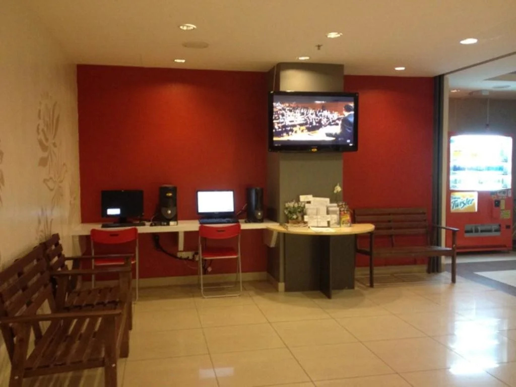 Tropical Hotel Kota Damansara