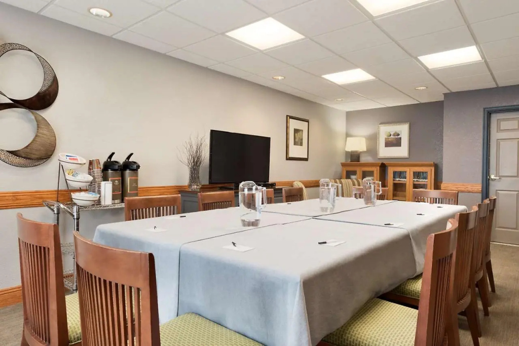 Country Inn & Suites by Radisson, Minneapolis-Shakopee