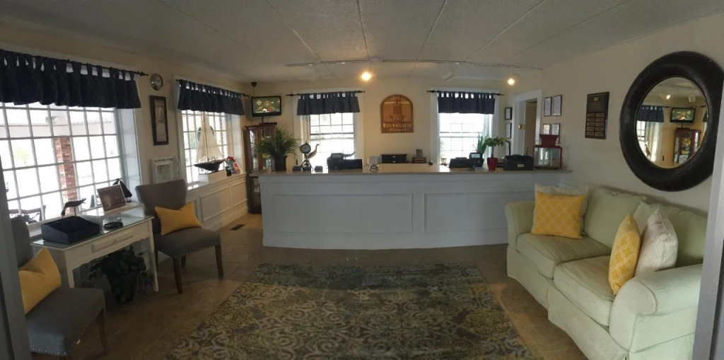 Riverview Resort