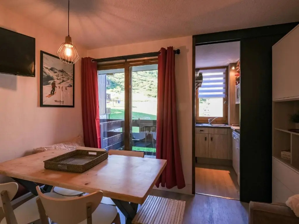 Appartement Les Allues-Méribel, 2 pièces, 5 personnes - FR-1-355-65