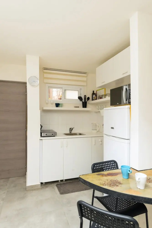 Duplex Lively Neighborhood by FeelHome