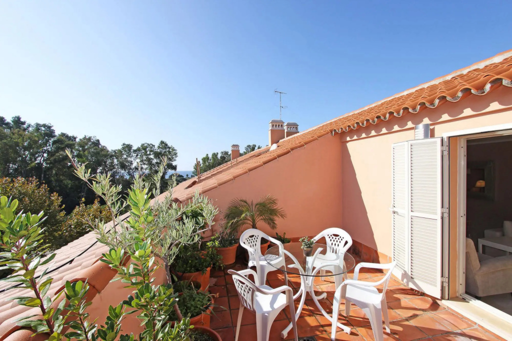 1039 Carib Playa Duplex