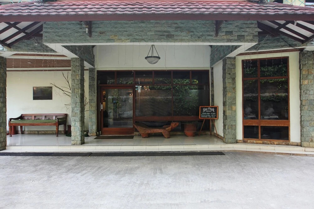 OYO 102 GP Residence