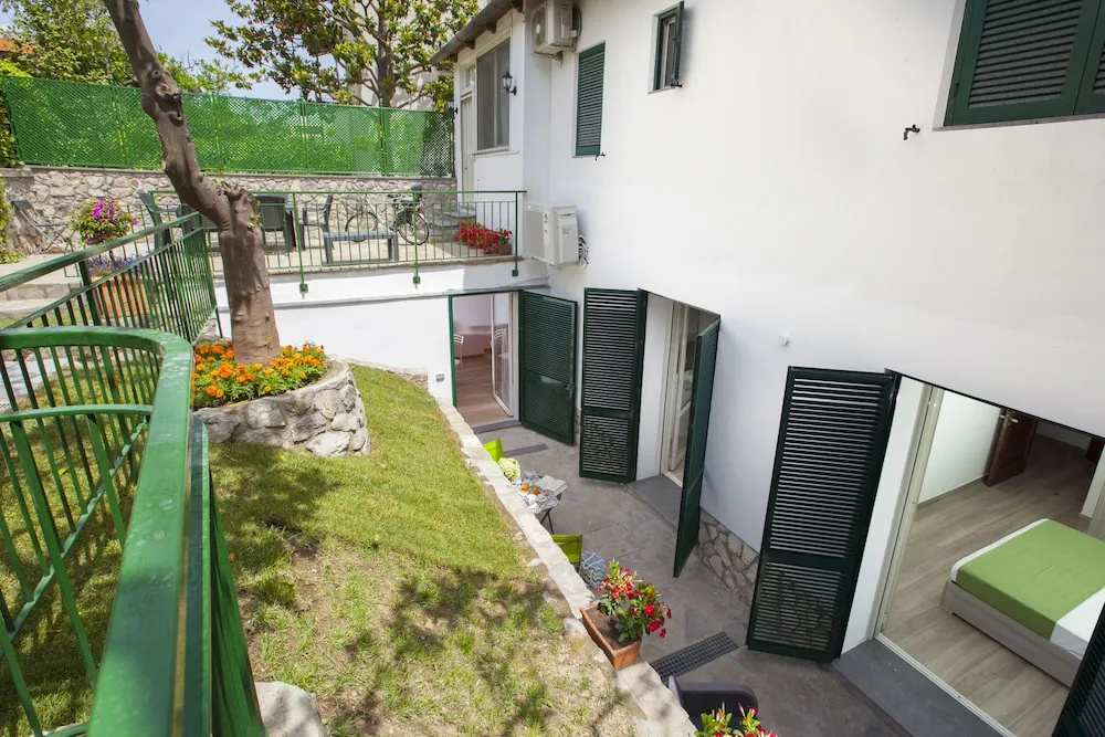 G&G Sorrento Apartments
