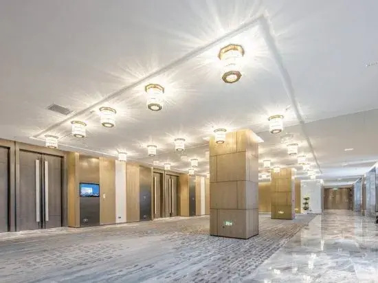 Jishou Xiangquan Sunshine Hotel