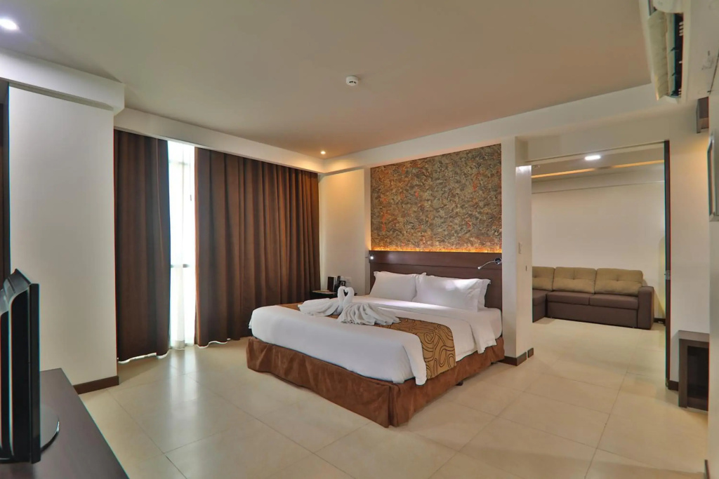 Kew Hotel Tagbilaran