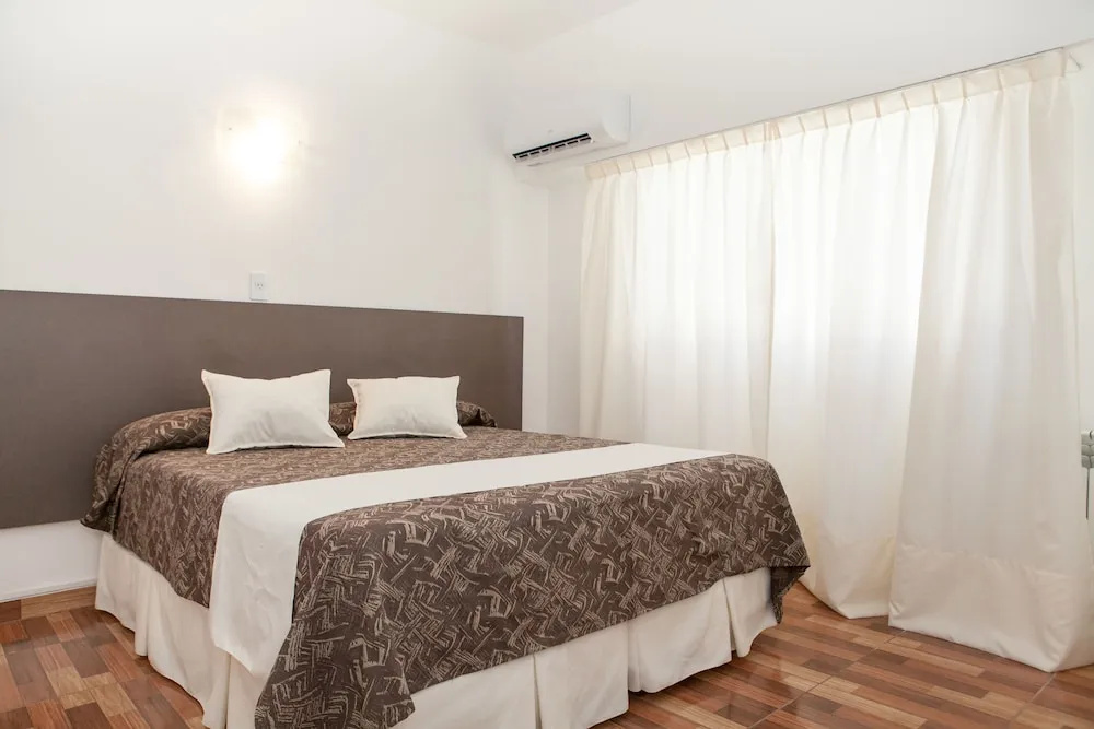 Bagu Playa Grande Hotel